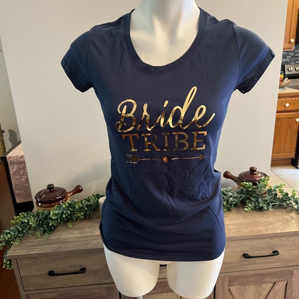 NoBo Bride Tribe navy and gold tshirt